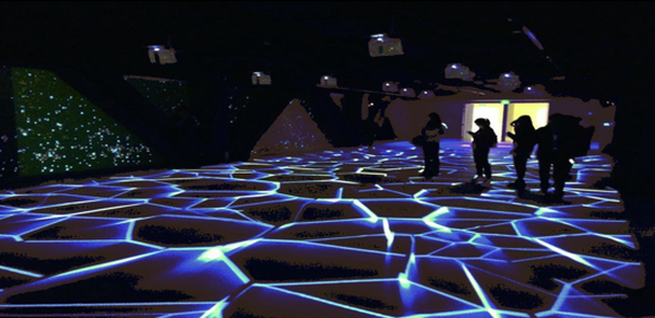 凤凰汽车年度盛典 光影互动体验中心